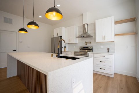Villa ou maison à vendre à Tampa, Floride: 3 chambres, 124.49 m2 № 2429031 - photo 6