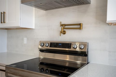 Villa ou maison à vendre à Tampa, Floride: 3 chambres, 124.49 m2 № 2429031 - photo 8