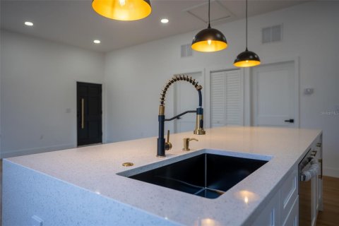 Villa ou maison à vendre à Tampa, Floride: 3 chambres, 124.49 m2 № 2429031 - photo 18