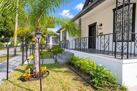 Villa ou maison à vendre à Tampa, Floride: 3 chambres, 124.49 m2 № 2429031 - photo 3