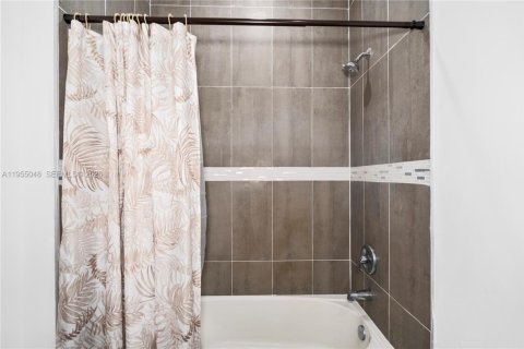 Villa ou maison à vendre à LaBelle, Floride: 3 chambres № 2010944 - photo 28