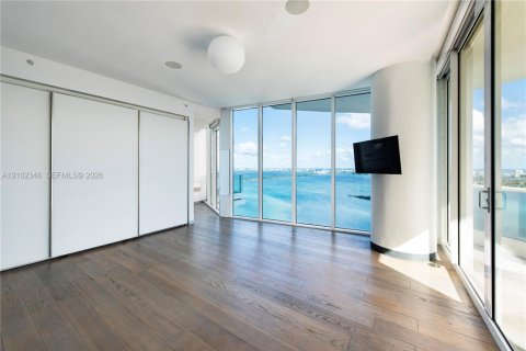 Copropriété à louer à Miami, Floride: 4 chambres, 376.72 m2 № 2407414 - photo 30