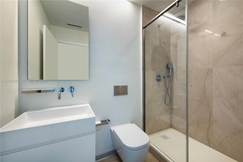 Copropriété à louer à Miami, Floride: 4 chambres, 376.72 m2 № 2407414 - photo 28