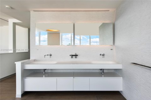 Copropriété à louer à Miami, Floride: 4 chambres, 376.72 m2 № 2407414 - photo 20