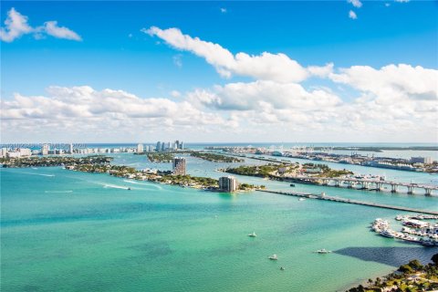 Copropriété à louer à Miami, Floride: 4 chambres, 376.72 m2 № 2407414 - photo 6