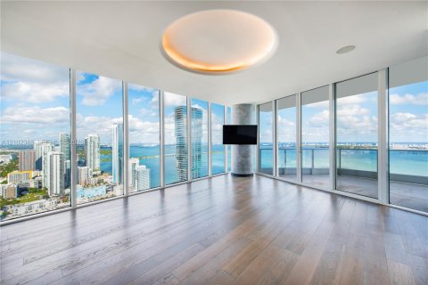 Copropriété à louer à Miami, Floride: 4 chambres, 376.72 m2 № 2407414 - photo 29