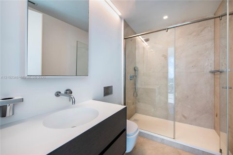 Copropriété à louer à Miami, Floride: 4 chambres, 376.72 m2 № 2407414 - photo 27