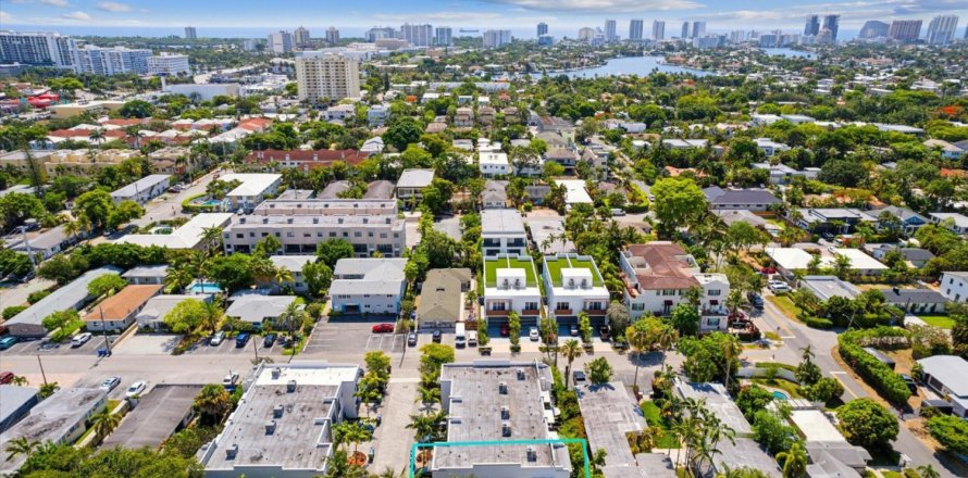 Adosado en Fort Lauderdale, Florida 3 dormitorios, 169.36 m2 № 1231301