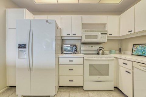Снять в аренду кондоминиум в Лонгбоут-Ки, Флорида 1 комната, 138.61м2, № 2222047 - фото 9
