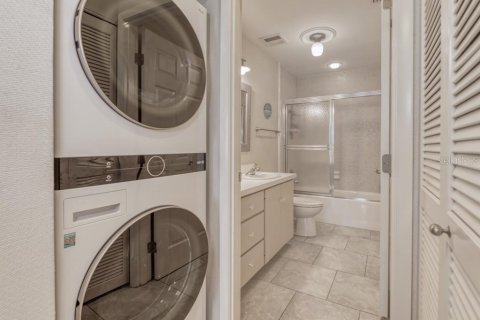 Снять в аренду кондоминиум в Лонгбоут-Ки, Флорида 1 комната, 138.61м2, № 2222047 - фото 18