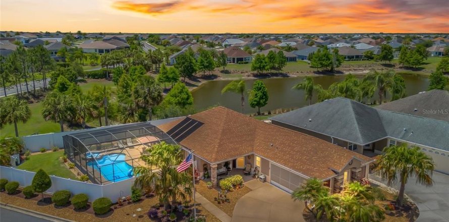 House in The Villages, Florida 3 bedrooms, 144.18 sq.m. № 1721152