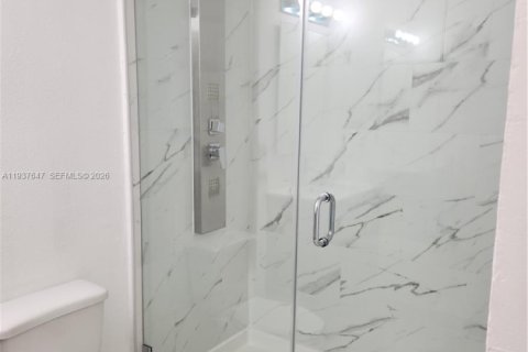 Touwnhouse à vendre à Homestead, Floride: 4 chambres, 133.22 m2 № 2152604 - photo 11