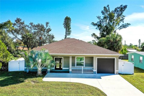 Villa ou maison à North Port, Floride 3 chambres, 124.21 m2 № 2298816