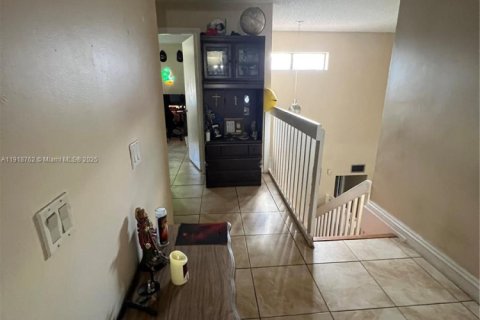 Copropriété à vendre à Miami, Floride: 3 chambres, 144.93 m2 № 1974370 - photo 18