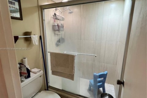 Copropriété à vendre à Miami, Floride: 3 chambres, 144.93 m2 № 1974370 - photo 16