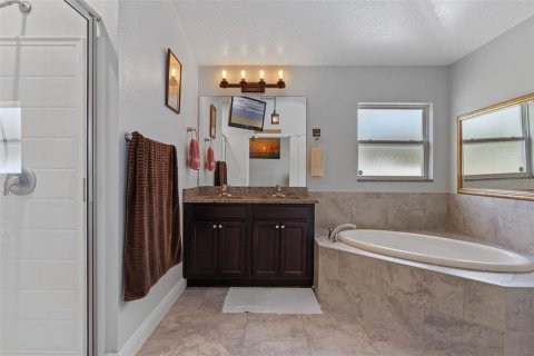 Casa en venta en Umatilla, Florida, 4 dormitorios, 150.32 m2 № 1775389 - foto 22