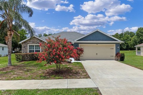Casa en venta en Umatilla, Florida, 4 dormitorios, 150.32 m2 № 1775389 - foto 2