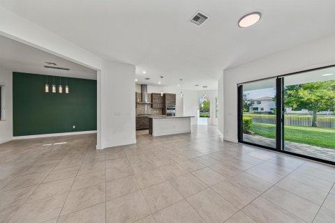 House in Parkland, Florida 5 bedrooms, 290.97 sq.m. № 2177428 - photo 7