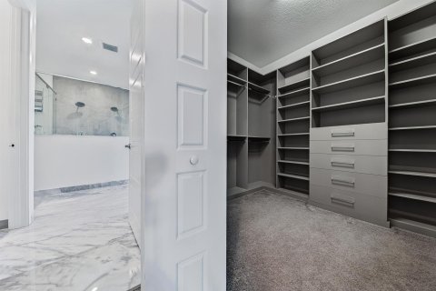 House in Parkland, Florida 5 bedrooms, 290.97 sq.m. № 2177428 - photo 28