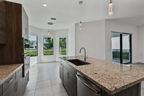 House in Parkland, Florida 5 bedrooms, 290.97 sq.m. № 2177428 - photo 18