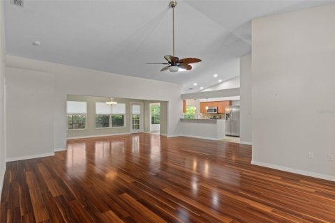 House in Hudson, Florida 2 bedrooms, 172.24 sq.m. № 2286981 - photo 2