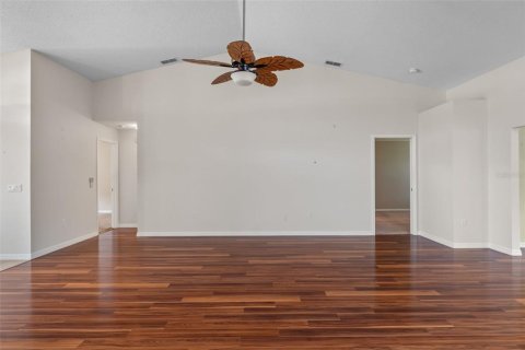 House in Hudson, Florida 2 bedrooms, 172.24 sq.m. № 2286981 - photo 14