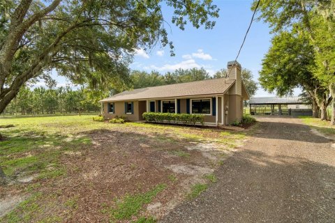 House in Fish Hawk, Florida 5 bedrooms, 191.29 sq.m. № 2215511