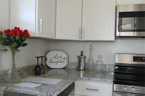 Villa ou maison à vendre à Bradenton, Floride: 2 chambres, 102.47 m2 № 1532952 - photo 11