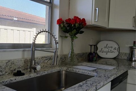 Villa ou maison à vendre à Bradenton, Floride: 2 chambres, 102.47 m2 № 1532952 - photo 10