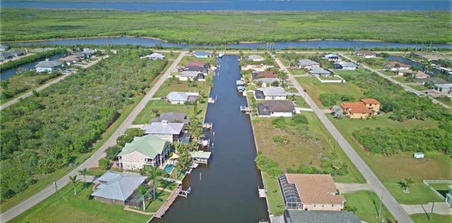 Terreno en Port Charlotte, Florida № 1853186