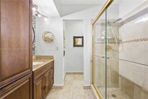 Villa ou maison à vendre à Miami Lakes, Floride: 3 chambres, 118.45 m2 № 1995630 - photo 23