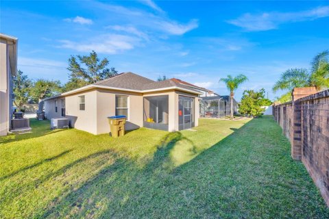 House in Kissimmee, Florida 3 bedrooms, 177.91 sq.m. № 2151081 - photo 3