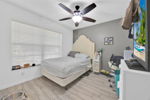 House in Kissimmee, Florida 3 bedrooms, 177.91 sq.m. № 2151081 - photo 20