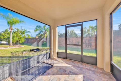 House in Kissimmee, Florida 3 bedrooms, 177.91 sq.m. № 2151081 - photo 4