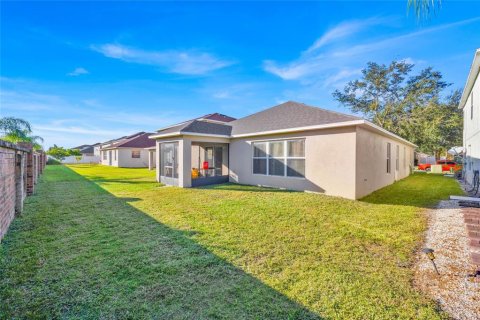 House in Kissimmee, Florida 3 bedrooms, 177.91 sq.m. № 2151081 - photo 24