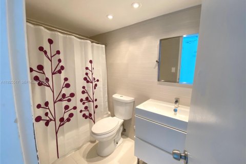 Купить кондоминиум в Майами-Бич, Флорида 37.16м2, № 1984190 - фото 2