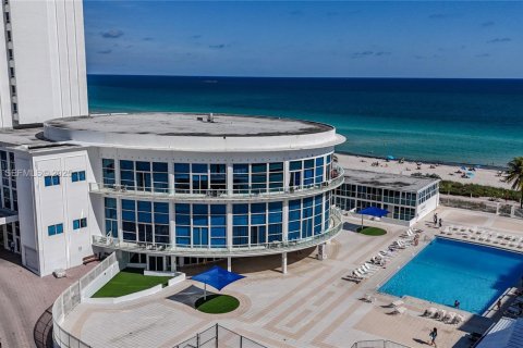 Condominio en venta en Miami Beach, Florida, 37.16 m2 № 1984190 - foto 6