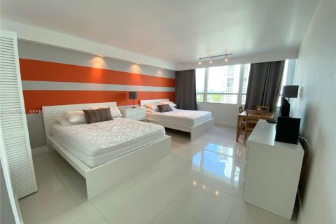 Купить кондоминиум в Майами-Бич, Флорида 37.16м2, № 1984190 - фото 1