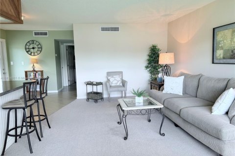 Copropriété à vendre à Pompano Beach, Floride: 1 chambre, 65.96 m2 № 1940621 - photo 14