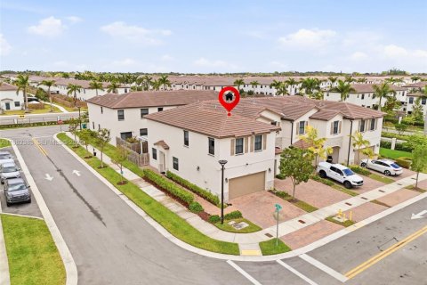 Touwnhouse à Miami, Floride 3 chambres, 168.34 m2 № 2045109