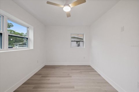 Villa ou maison à vendre à New Port Richey, Floride: 3 chambres, 102.19 m2 № 2412735 - photo 17