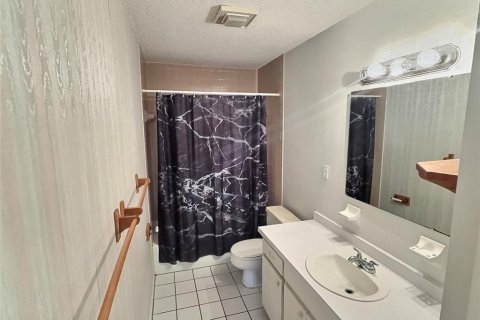 House in Sebring, Florida 3 bedrooms, 143.81 sq.m. № 1575308 - photo 10