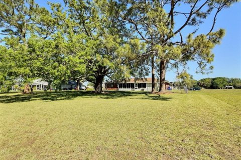 House in Sebring, Florida 3 bedrooms, 143.81 sq.m. № 1575308 - photo 21