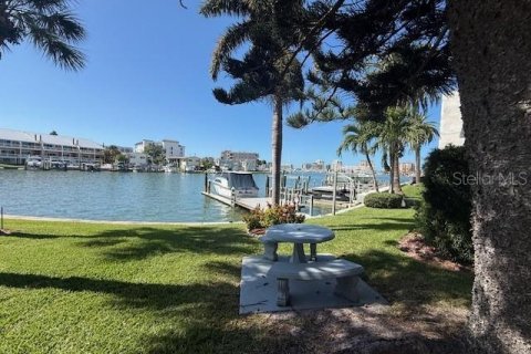 Condominio en venta en Clearwater, Florida, 3 dormitorios, 111.48 m2 № 2236561 - foto 2