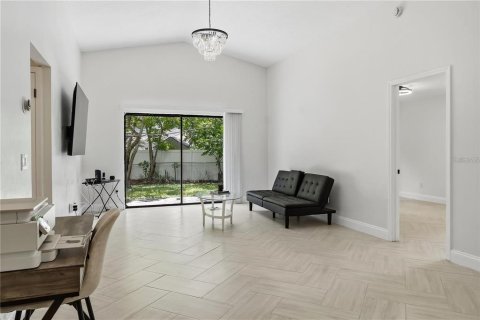 Villa ou maison à vendre à Kissimmee, Floride: 3 chambres, 135.82 m2 № 2319126 - photo 4
