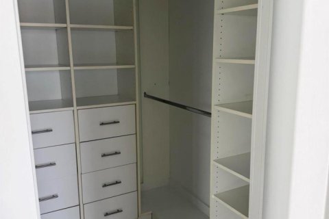 Copropriété à louer à Miami, Floride: 2 chambres, 108.51 m2 № 2169043 - photo 8