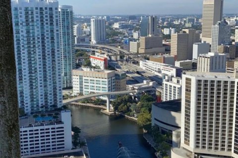 Copropriété à louer à Miami, Floride: 2 chambres, 108.51 m2 № 2169043 - photo 2