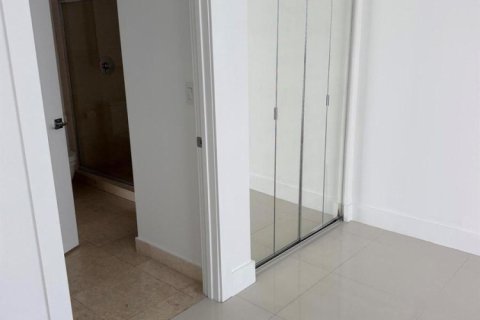 Copropriété à louer à Miami, Floride: 2 chambres, 108.51 m2 № 2169043 - photo 15