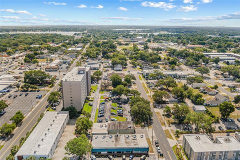 Commercial property in Winter Haven, Florida 401.8 sq.m. № 2213771 - photo 16