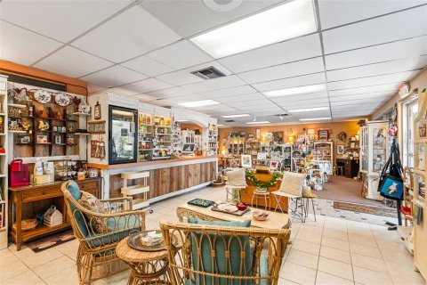 Commercial property in Winter Haven, Florida 401.8 sq.m. № 2213771 - photo 10